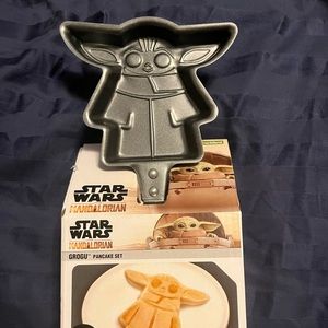 Star Wars Mandalorian Grogu Pancake Set